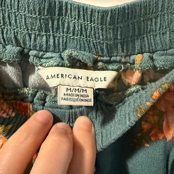 America Eagle 🦅 Floral Teal Women's Shorts - Picture 2 of 3